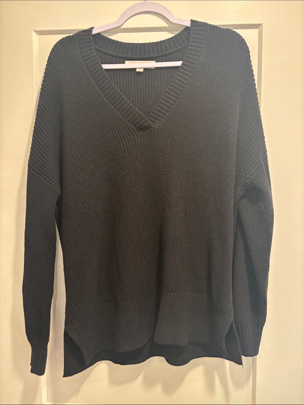 LOFT Women's V-Neck Sweater in Dark Gray